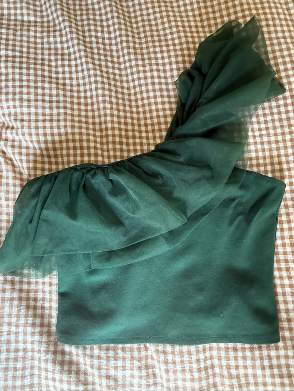 One-Shoulder Ruffled Top in Deep Green